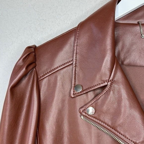 Chico's Faux Leather Cropped Moto Jacket in Chocolate Brown Size 14 (2.5) - Picture 5 of 15